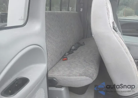 1999 Dodge Ram 1500 St from USA, damaged, VIN 3B7HF13Z9XM519718